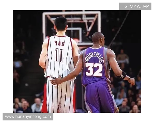 姚明领衔火箭队对决太阳队的经典之战回顾与精彩瞬间分析