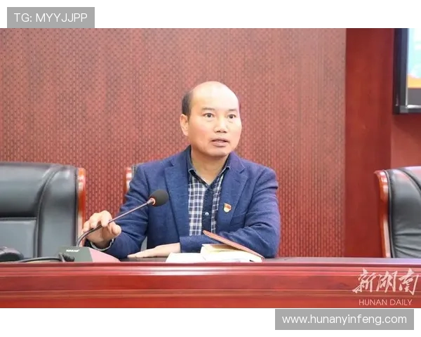 贺希宁:在篮球赛场上书写传奇人生的年轻力量与奋斗故事